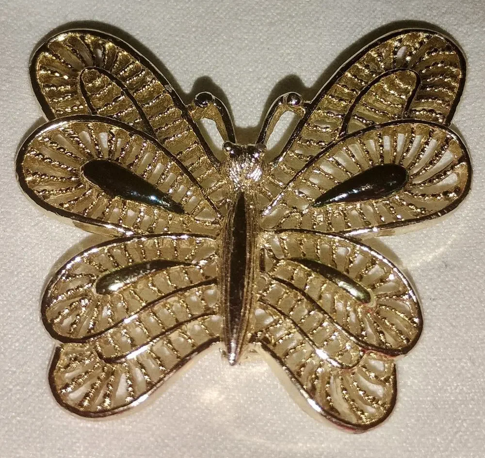 Vintage Gerry’s Butterfly Brooch Gold Tone Cream Enamel – 1.75